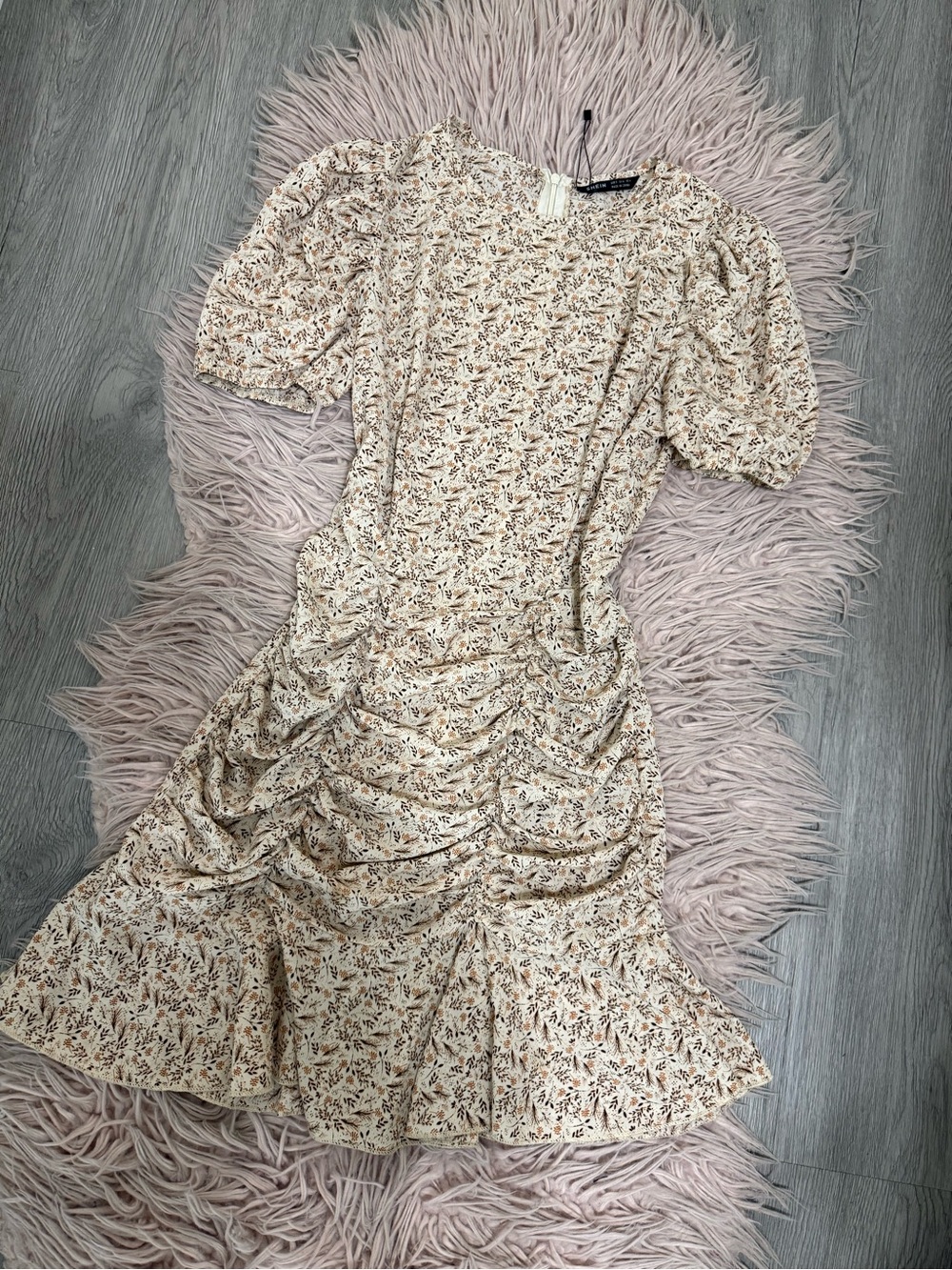 SHEIN Cream Floral Puff-Sleeve Ruched Midi Dress